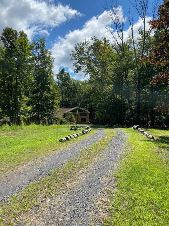 Secluded Chalet On Stream-Mins To Camelback Tannersville Exterior photo
